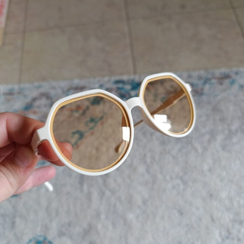 Women's sunglasses beige like new