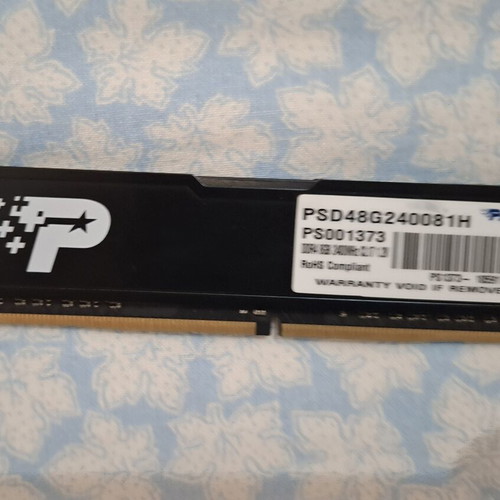 Patriot 8 GB DDR4 2400 SDRAM module PSD48G240001H like new