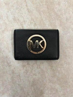 Michael Kors Fulton δερμάτινο πορτοφολάκι μεταχειρισμένο, μαύρο και χρυσαφί