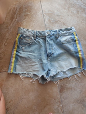 Bershka shorts size 38 like new, blue with fringes