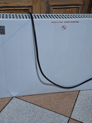 Luxell HC-2947 Convector Heater like new