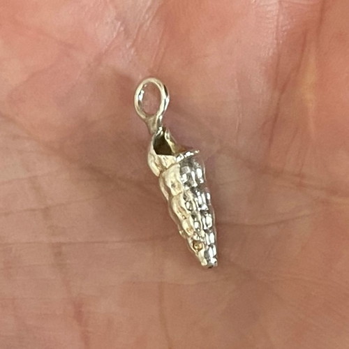 Silver Shell Motif Pendant New
