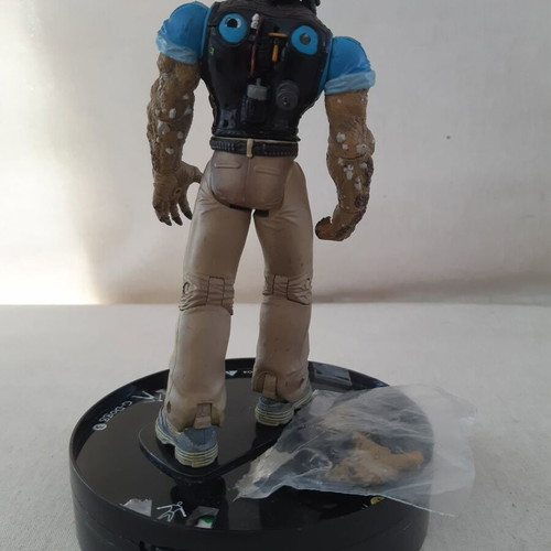 Set of 4 horror electronic game figures used