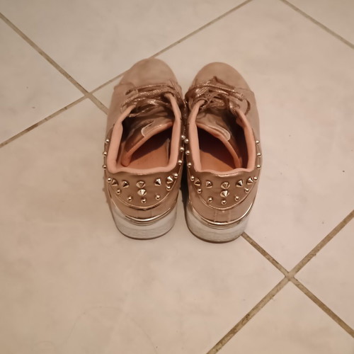 Sneakers athletic used, pink, size 37 with studs