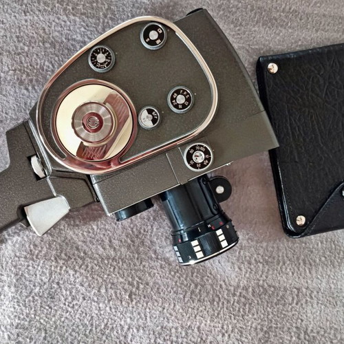 Quarz-2M vintage Russian 8mm film camera new with accessories