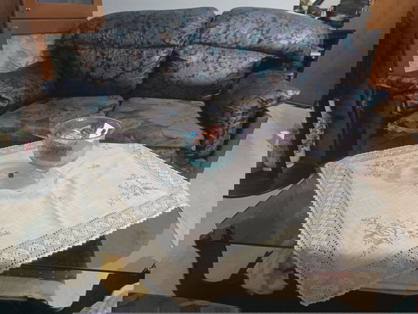 Τραπεζάκι σαλονιού