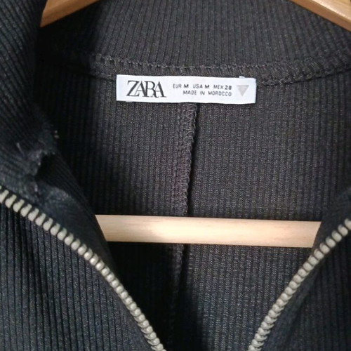 Zara short dress black ribbed texture with zipper, like new