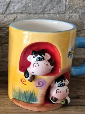 Κούπα 3D με αγελάδες μεταχειρισμένη, ανάγλυφη και ζωγραφισμένη στο χέρι