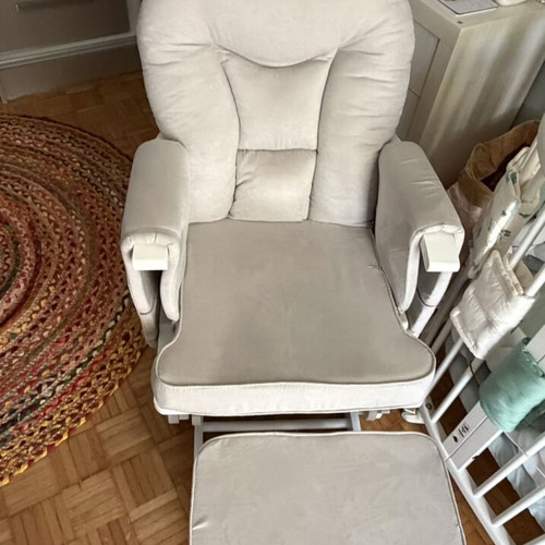 Sofia Nursing Chair White Neonato like new