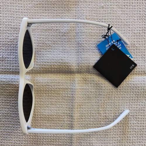 Solo-Solis NDL2183 white cat eye sunglasses with black UV400 lenses