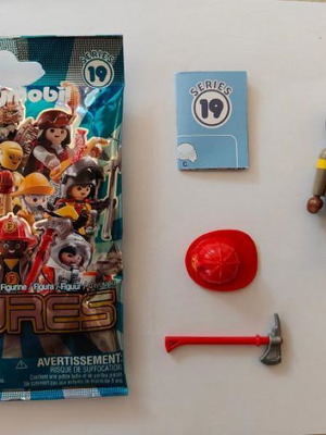 Playmobil 70565 Series 19 Firefighter new