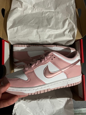Nike Dunk Low Pink Velvet new, size 36, multicolor