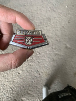 Serveta horncast badge vintage used