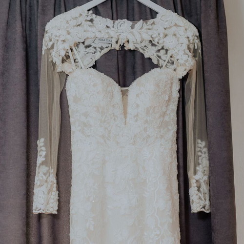 Rosa Clara Wedding Dress like new, detachable sleeves, ivory