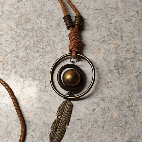 Necklace like new, unworn