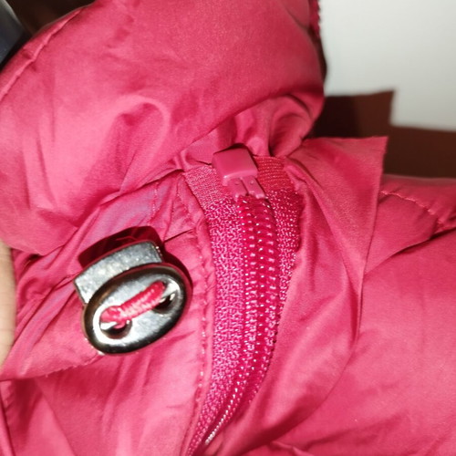 Sleeveless Jacket with Detachable Hood like new, burgundy, XL
