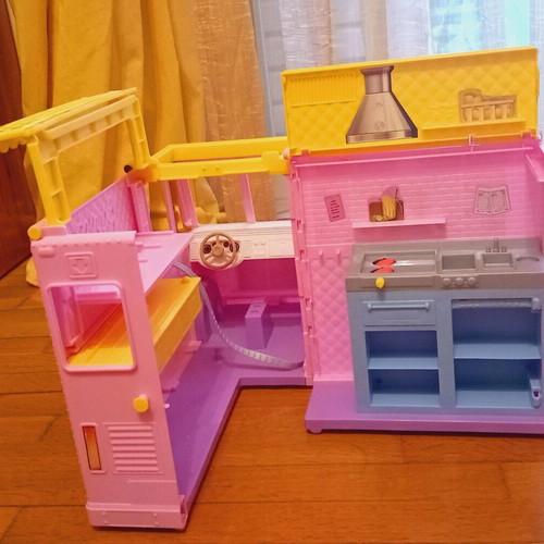 Barbie Cantina HPL71 by Mattel like new