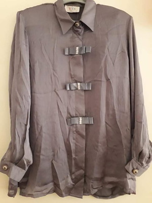 Shirt new with beautiful fabric, sizes M and L