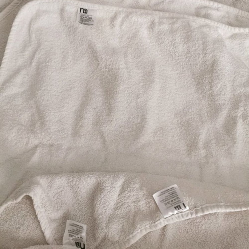 Mothercare children's bathrobes used, set of 3 white items