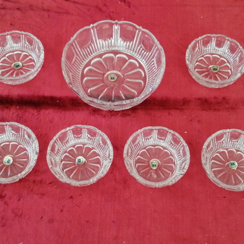 Set of 7 Crystal Dessert Bowls new