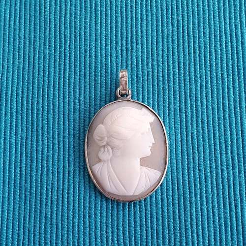 Cameo old silver pendant used (800, 925)
