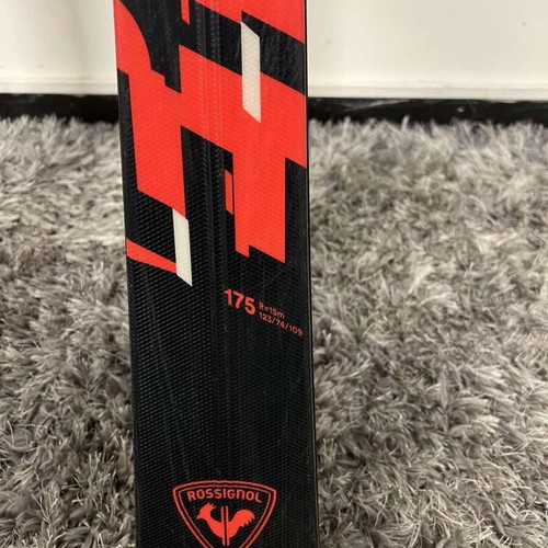 Rossignol Hero EliteTurn Ti skis with bindings