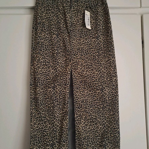 Leopard denim skirt long new, size L