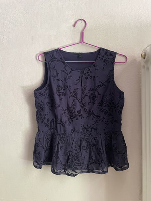 Benetton blouse blue with embroidered design size M like new