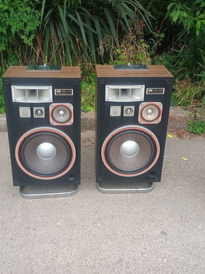 Sansui SP-X6 speakers with original Maja stands like new