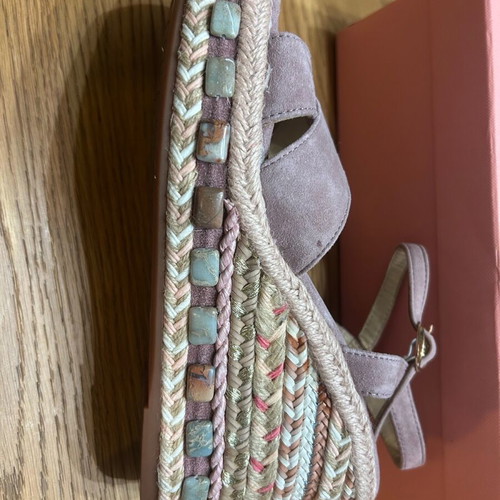 Alma en Pena Lilac Suede Platform Sandals Size 37 Like New