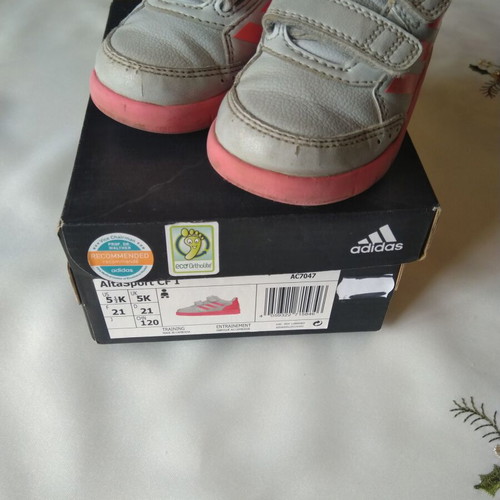 Adidas baby shoes used, size 21