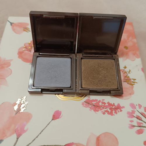 Korres eyeshadows used, set with blue and olive shades