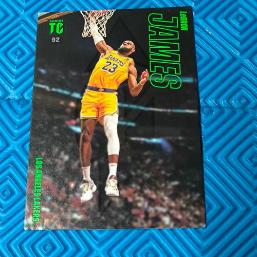 Set of 5 NBA Panini Top Class cards like new with LeBron James and others