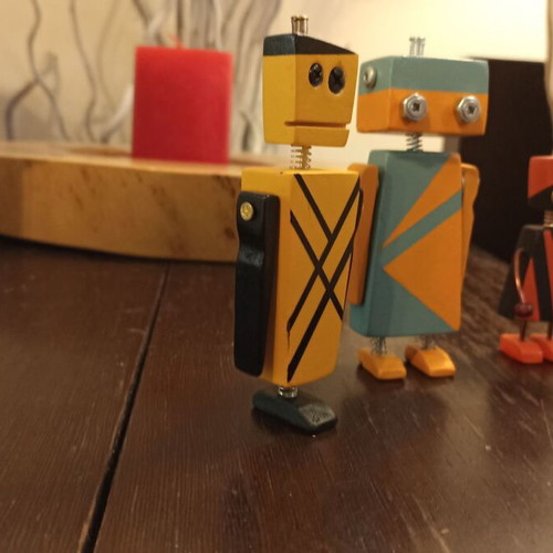 Wood decorations robot set handmade, like new, 3 pieces