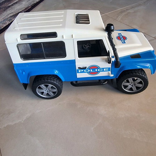 Bruder Land Rover Police 1/16 used with trailer