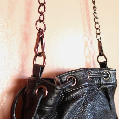Attrattivo leather pouch like new, black, shoulder bag