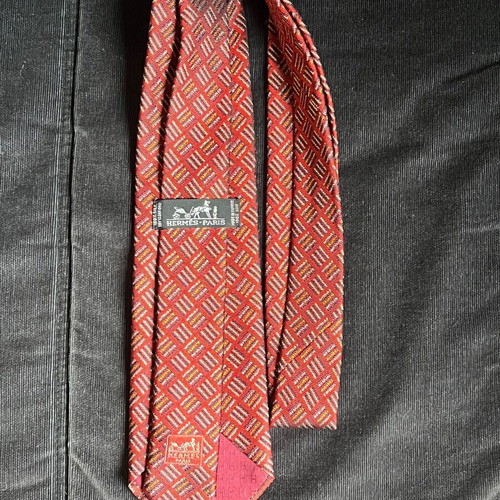 Hermes tie 100% silk new, red