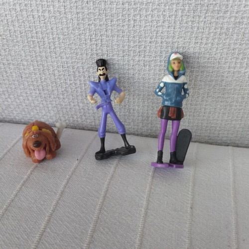 Kinder figures set of 3 like new