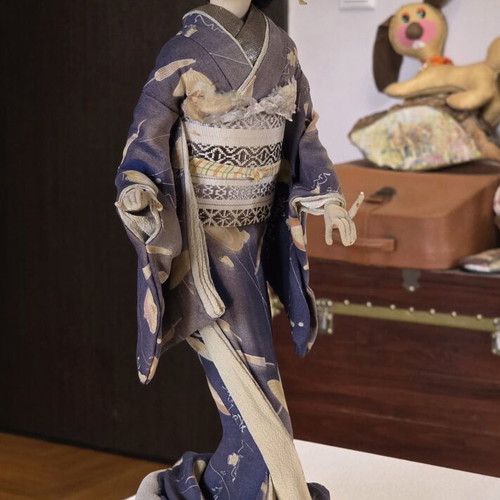 Geisha doll from Japan collectible 1970s used
