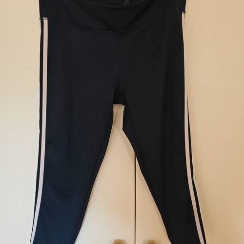 Adidas Climalite 3/4 Leggings Black with White Stripes size L like new