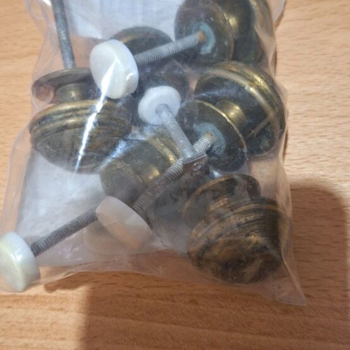 Brass knobs used, set of 6 pieces