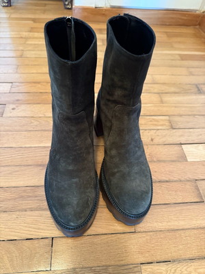 Fratelli Rossetti велурени ботуши като нови, тъмно маслинени