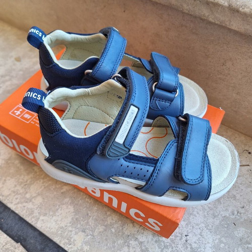 Biomecanics leather sandals like new, size 26, blue