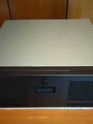 Server case like new for rack, supports motherboards up to E-ATX