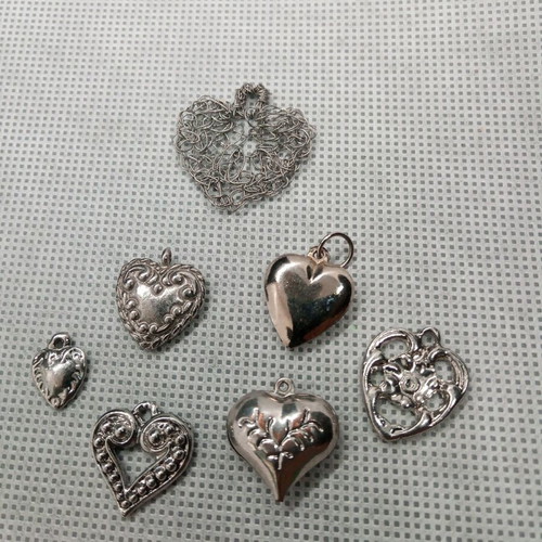 Metal heart-shaped elements like new, pack of seven for crafts