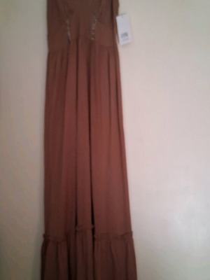 Summer dress new, long brown Elegant with ruffles