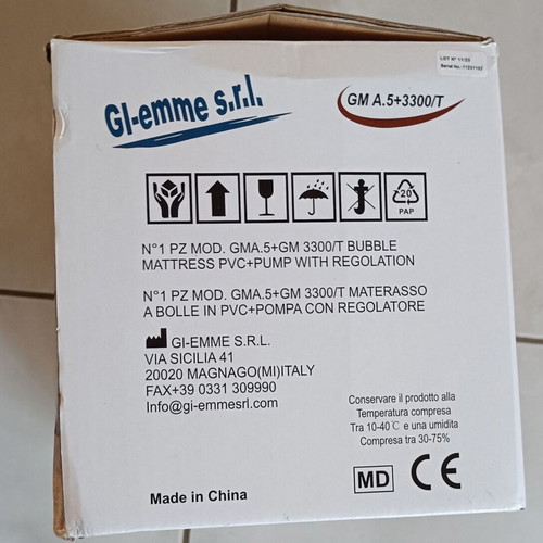 Alternating air pressure mattress like new with pump and repair kit