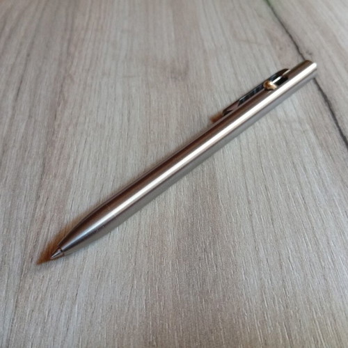 Titanium pen with lever, like new, Schneider Gelion g2 refill 0.5mm