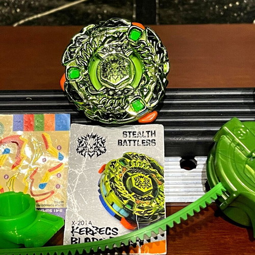 Beyblade XTS Stealth Battler X-201 Kerbecs Blade Blast used with launcher and card