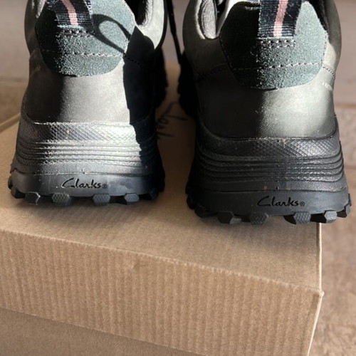 Clarks 38 Waterproof Athletic Shoes New Black Genuine Nubuck Leather